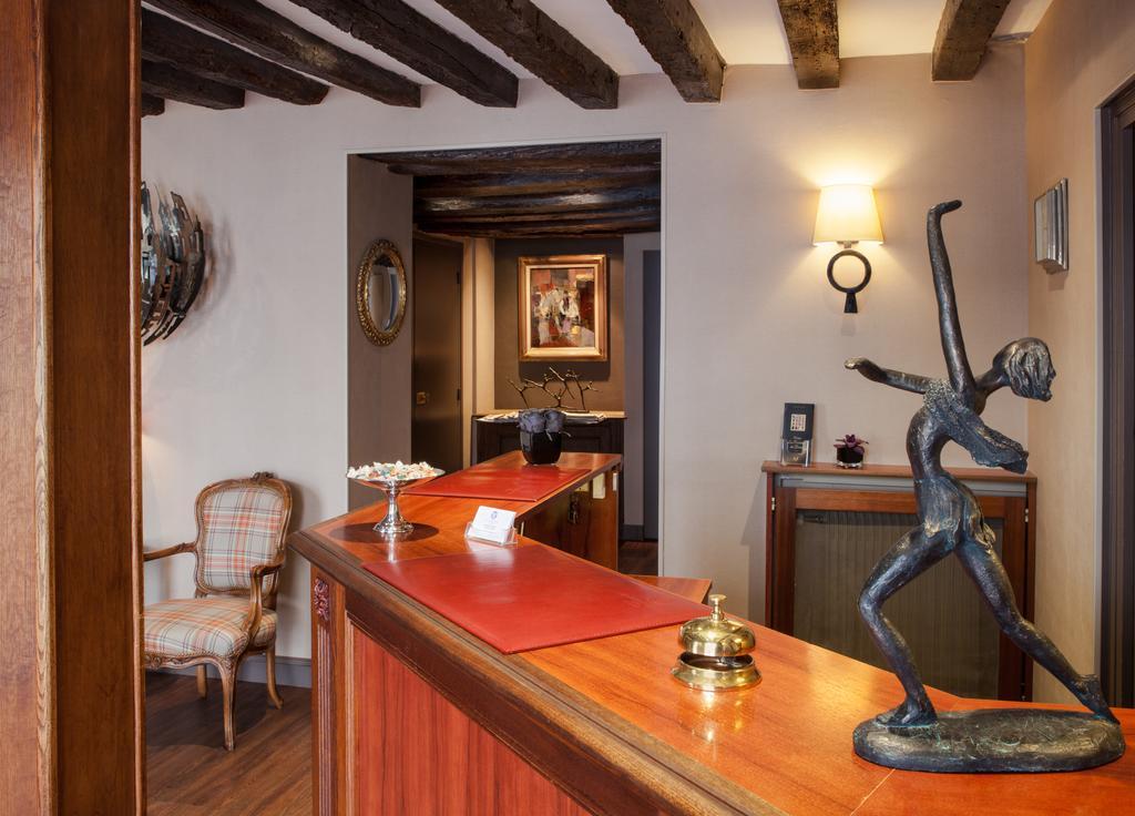 Hotel La Residence Du Berry Versailles Esterno foto