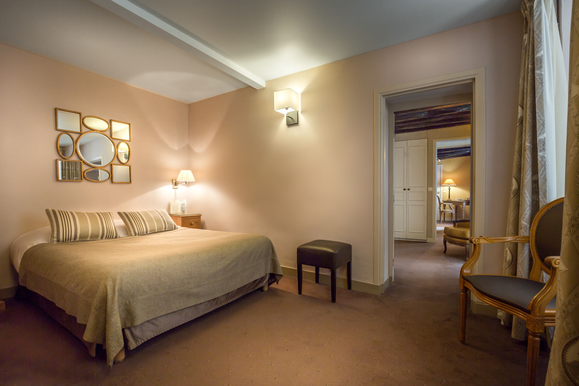 Hotel La Residence Du Berry Versailles Esterno foto
