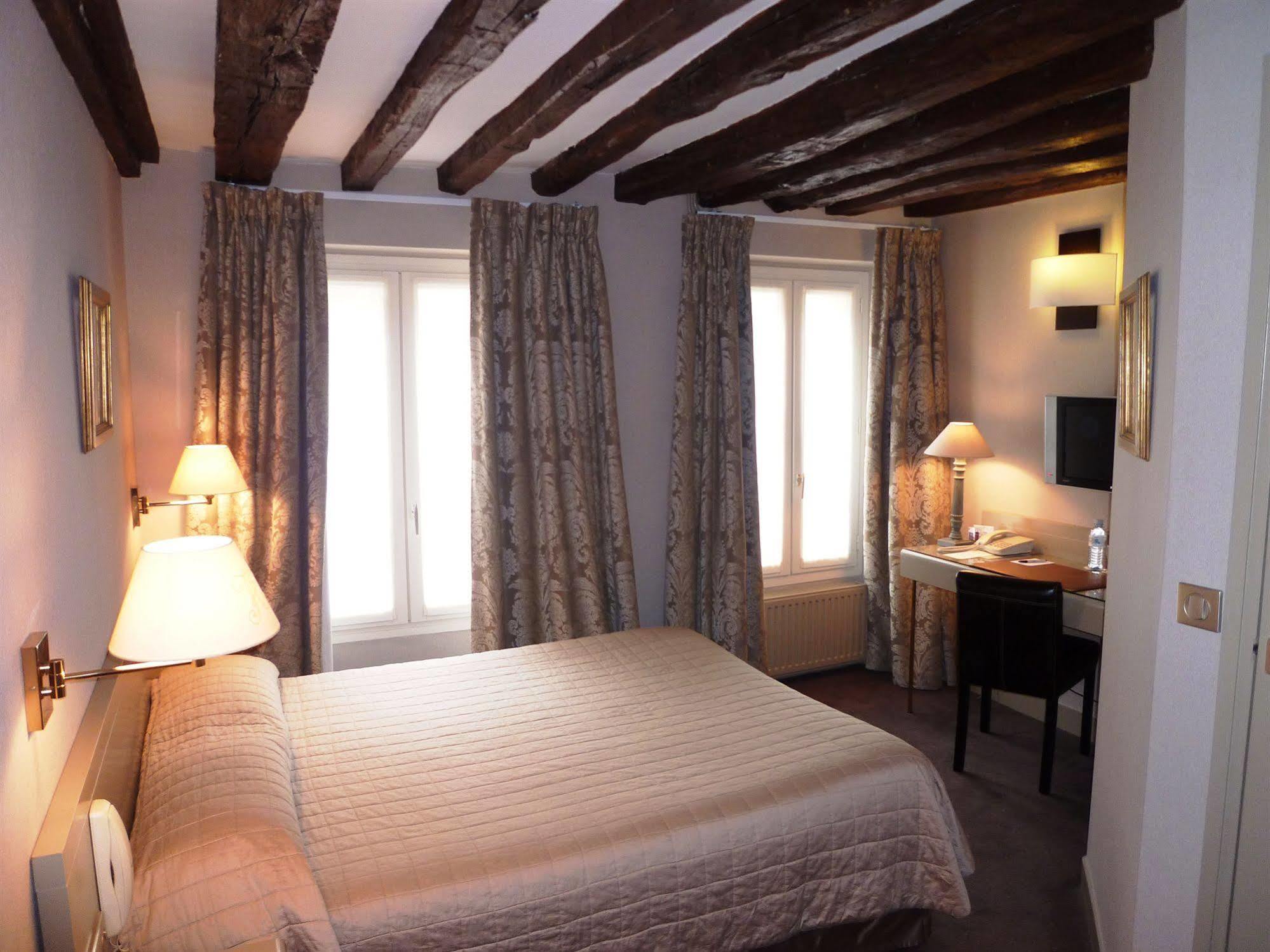 Hotel La Residence Du Berry Versailles Esterno foto